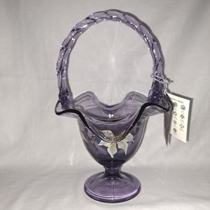 NWT Fenton lavender with grapes glass basket